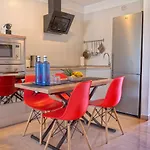 La Perla With Pool Appartement *