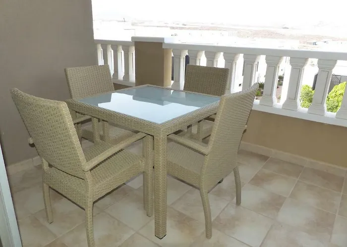 La Perla With Pool アパート *